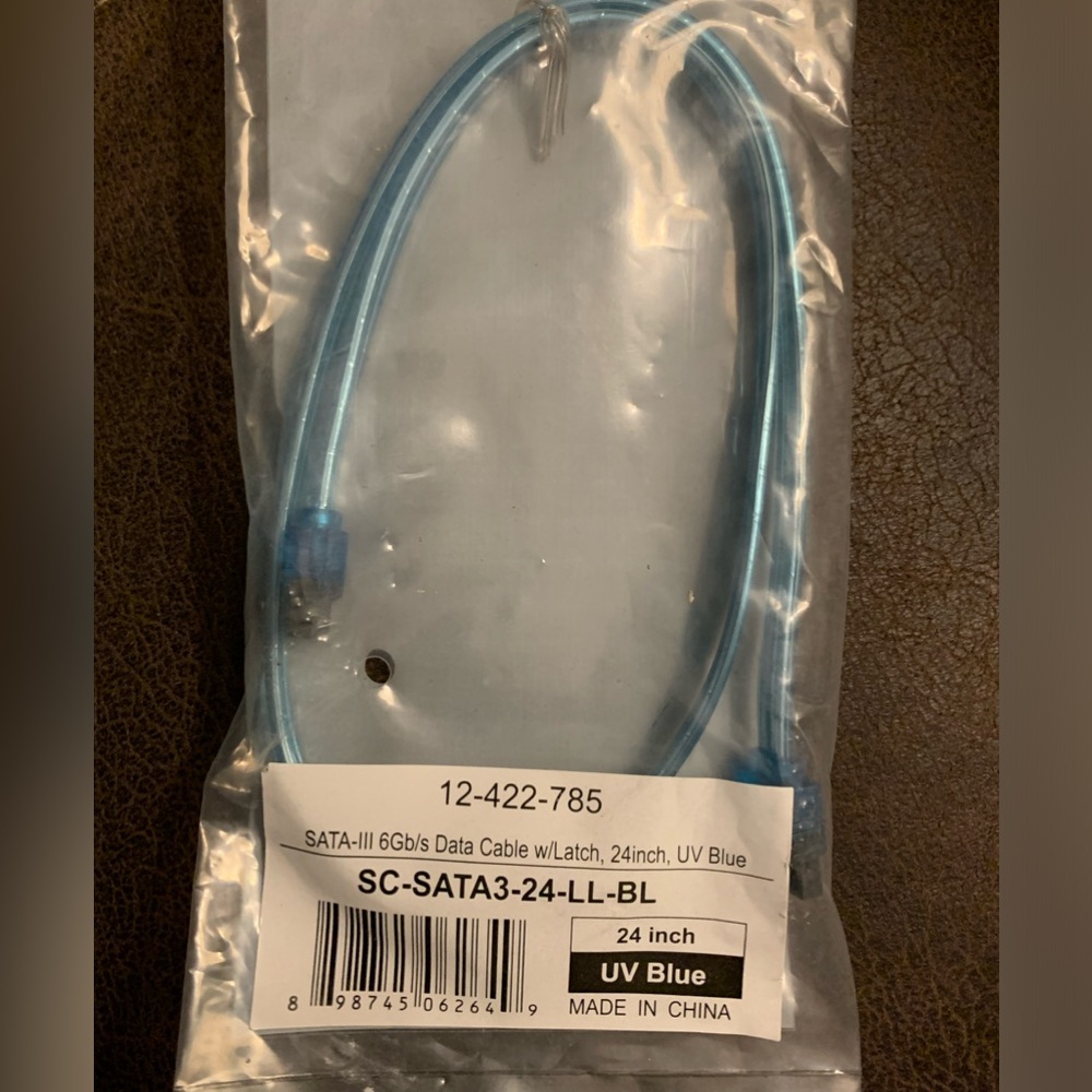 New Data Cable SATA III 24" 6Gb/s w/Latch UV Blue SC-SATA3-24-LL-BL Serial ATA